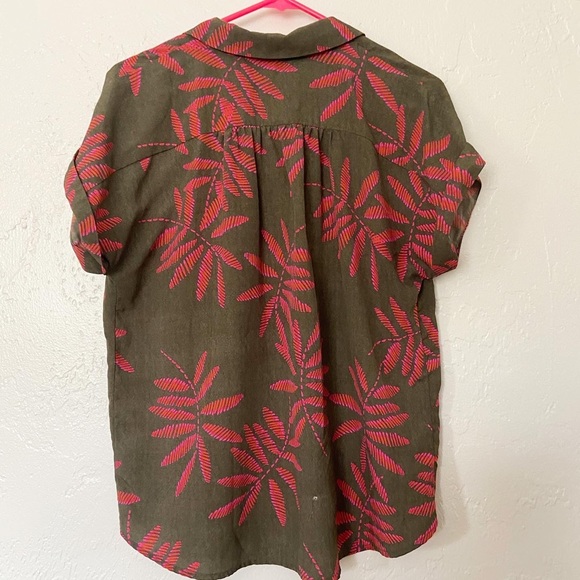 A New Day Short Sleeve Button Up T Shirt, size M, Olive Green & Pink Botanical - Picture 3 of 4